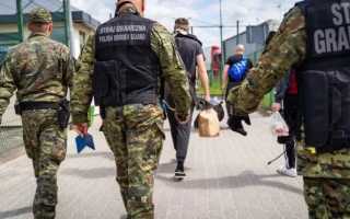 Польша депортировала пятерых украинцев: какая причина