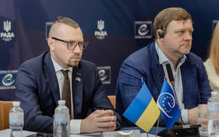 Начальник военной администрации сможет досрочно прекращать полномочия должностных лиц местного самоуправления – изменения в закон о военном положении