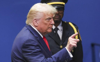 Дональд Трамп заявил, что Украина способна при поддержке ЕС победить и вернуть все территории