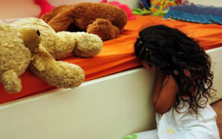 Роками розбещував і ґвалтував доньку: на Чернігівщині засудили горе-батька