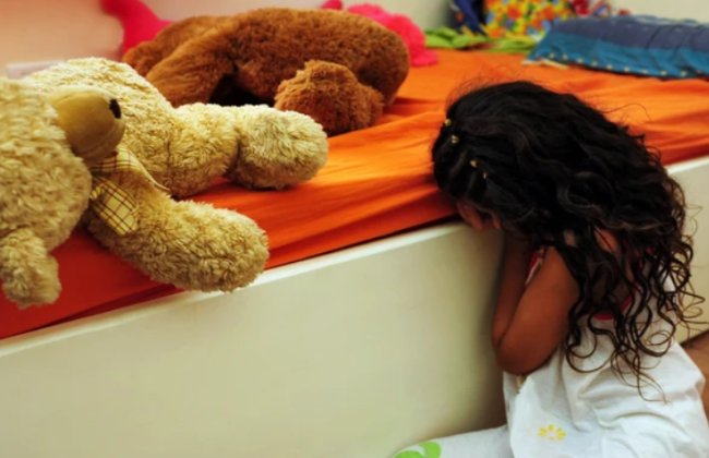 Годами развращал и насиловал дочь: на Черниговщине судили горе-отца