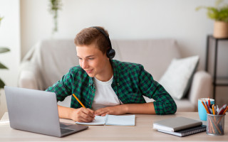 В киевских школах проверили, как скоростной интернет влияет на обучение