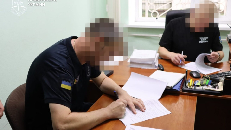 Завысил стоимость спасательных комплектов: на Хмельнитчине будут судить экс-чиновника из ГСЧС