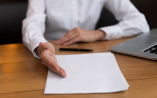 В Гоструда рассказали, как уволить работника, оставшегося на ВОТ