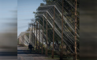 На прифронтових дорогах з’являться антидронові сітки