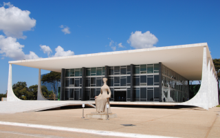 В Бразилии судебная система внедрила более 140 ИИ-проектов