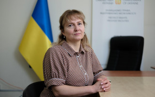 Выровнять зарплаты воспитателей с учителями начальных классов возможно, но есть нюанс – образовательный омбудсмен