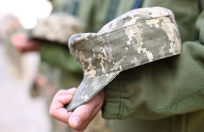 Сын погибшего военного не доказал право на одноразовую помощь — подробности дела