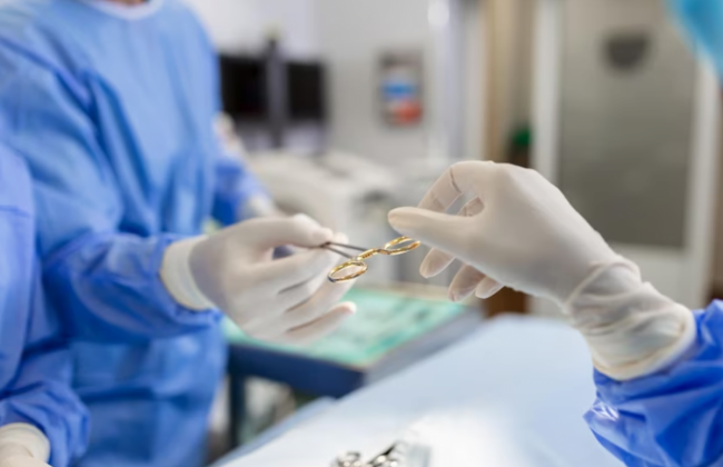 В Индии врачи извлекли из желудка мужчины 29 ложек, 19 зубных щеток и две ручки