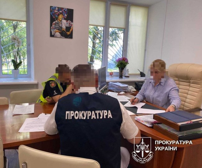 Переплата у 1,8 млн грн за кисневу станцію — на Рівненщині директорка медзакладу постане перед судом