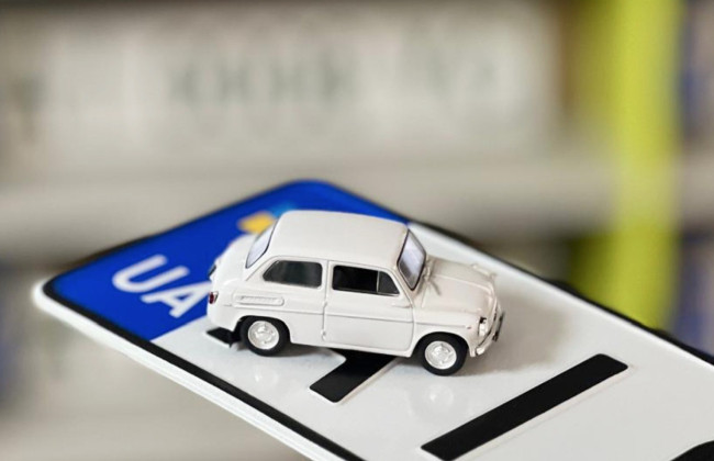 В Дии теперь отображаются фото и видео нарушения ПДД