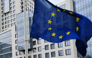 Російський обстріл пошкодив парковку Представництва ЄС у Києві