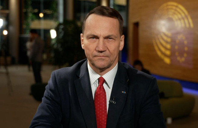 Дональд Трамп любит победителей, поэтому он встал на сторону Украины, — Радослав Сикорский