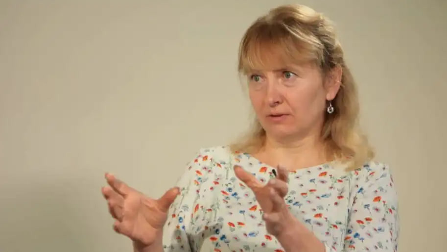 Освітній омбудсмен пропонує збільшити ставку вчителя та зменшити залежність від надбавок