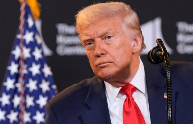 Трамп выступит с заявлением в Белом доме после срочного совещания с военными