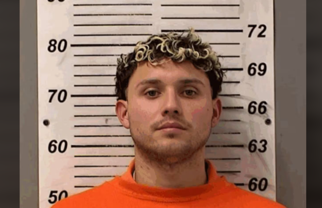 В США 24-летний мигрант выдавал себя за подростка и ходил в школу, чтобы остаться в стране