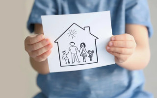 Кабмин утвердил единый маршрут и форму медосмотра для всех, кто хочет взять ребенка в семью