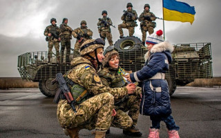 С Днем Защитников и Защитниц Украины — красивые поздравления в стихах, прозе и открытках