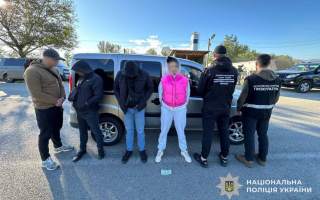 На Закарпатье 19-летняя девушка за 5 тысяч евро пыталась переправить военнообязанного через Тису