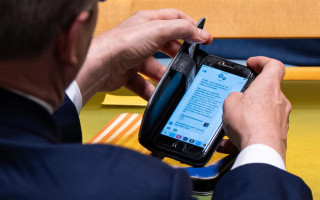 Чаты должностных лиц в мессенджерах нельзя будет публиковать без их согласия – законопроект