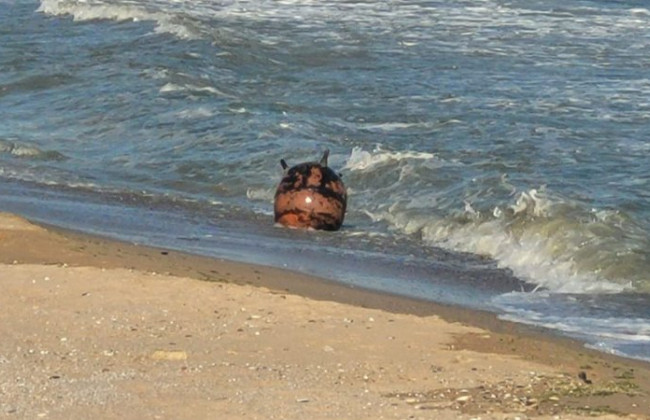 Шторм викинув на узбережжя Одещини ворожі морські міни