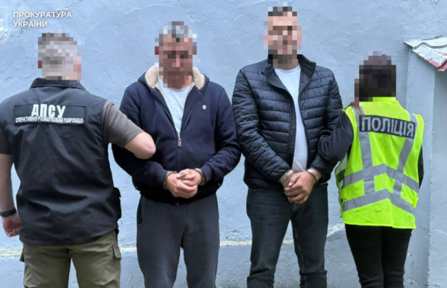 Прятались в автобусе — разоблачили водителей автобусов, которые перевозили уклонистов за границу