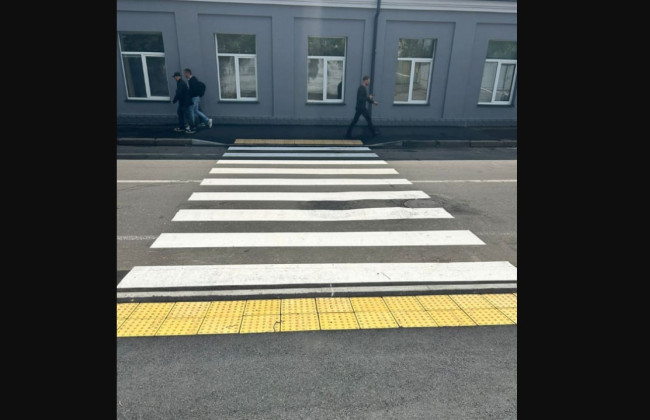 У Києві облаштували 8 безбар’єрних переходів у Печерському районі