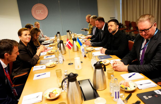 Зеленский встретится с европейскими лидерами на саммите в Копенгагене