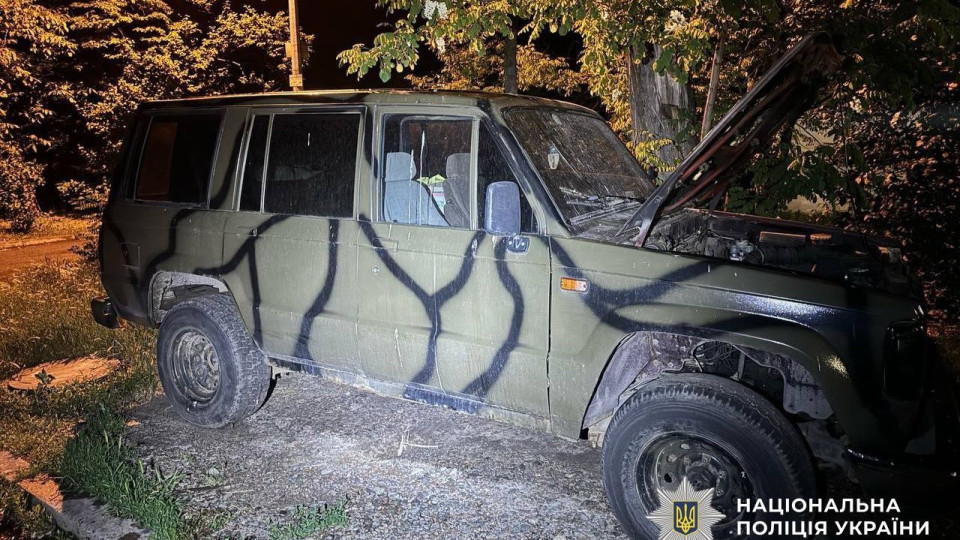 Кримчанин із паспортом РФ підпалив два військові авто у Києві – йому загрожує 10 років