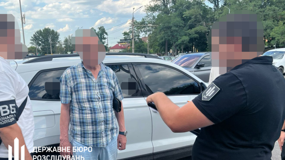В Днепропетровской области будут судить бывшего руководителя больницы, который требовал $4 тысячи у раненого военного