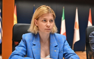 Шатдаун у США не впливає на постачання зброї Україні — посол України у США Ольга Стефанішина
