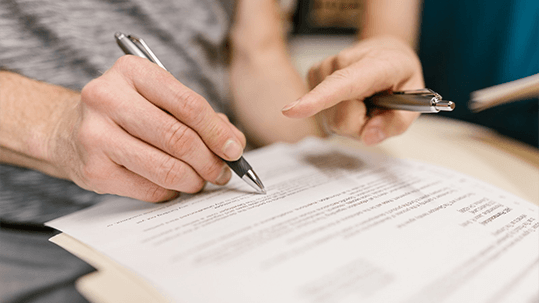 Верховный Суд разъяснил оспаривание завещания и обязательную долю в наследстве: практические выводы