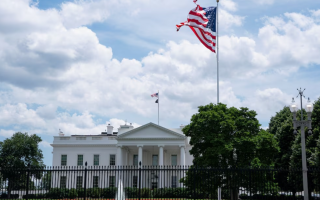 В США готовятся к массовым сокращениям в федеральных агентствах из-за шатдауна — CNN