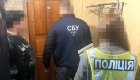 22 тисячі доларів за «допомогу» з інвалідністю: на Хмельниччині викрили шахрайську схему