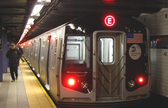 В Нью-Йорке в метро две несовершеннолетние погибли во время «серфинга на поезде»