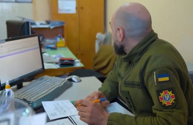 Військовозобов’язані, які не стоять на обліку у ТЦК чи перебувають в розшуку, зможуть забронюватися на критично важливих підприємствах