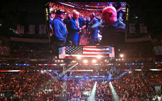 Трамп проведе на території Білого дому великий бій UFC