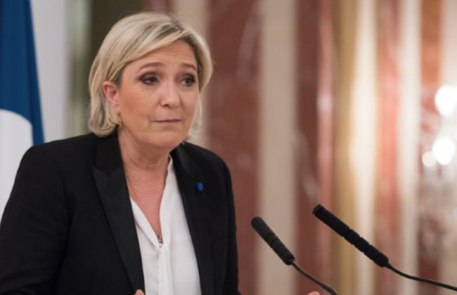 Ле Пен заявила, що відставка Макрона була б «мудрим рішенням»