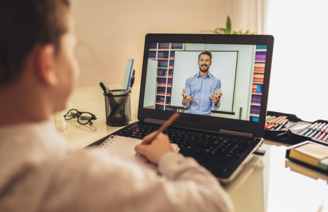 В Одессе продлили дистанционное обучение в школах и детских садах из-за ухудшения погоды