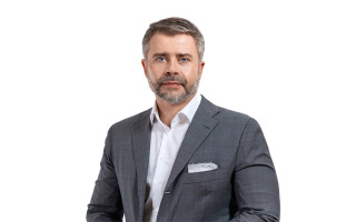 Членами Вищої ради правосуддя призначені адвокат і науковець Віталій Махінчук та детектив НАБУ Максим Сав’юк