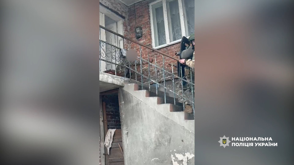 Принес гранату в магазин: во Львовской области задержали военнослужащего со статусом СЗЧ