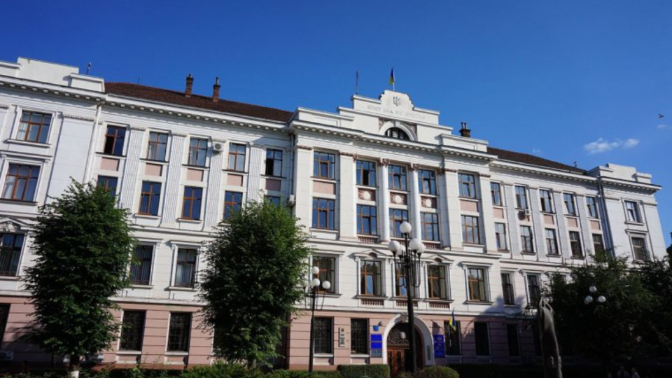 Судді майже п’ять років тому спалили автомобіль, але злочин досі не розкрито – суддя звернулася до Вищої ради правосуддя