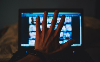 Журналисты посчитали, сколько государство потратило на расследования и суды в борьбе с контентом для взрослых