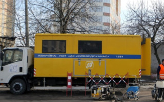 В Шевченковском районе Киева произошел прорыв трубопровода