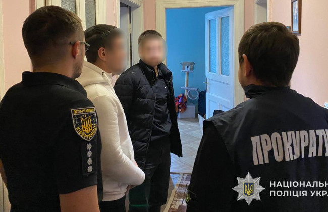 Во Львовской области псевдосотрудники банка украли у клиентов более 800 тысяч гривен