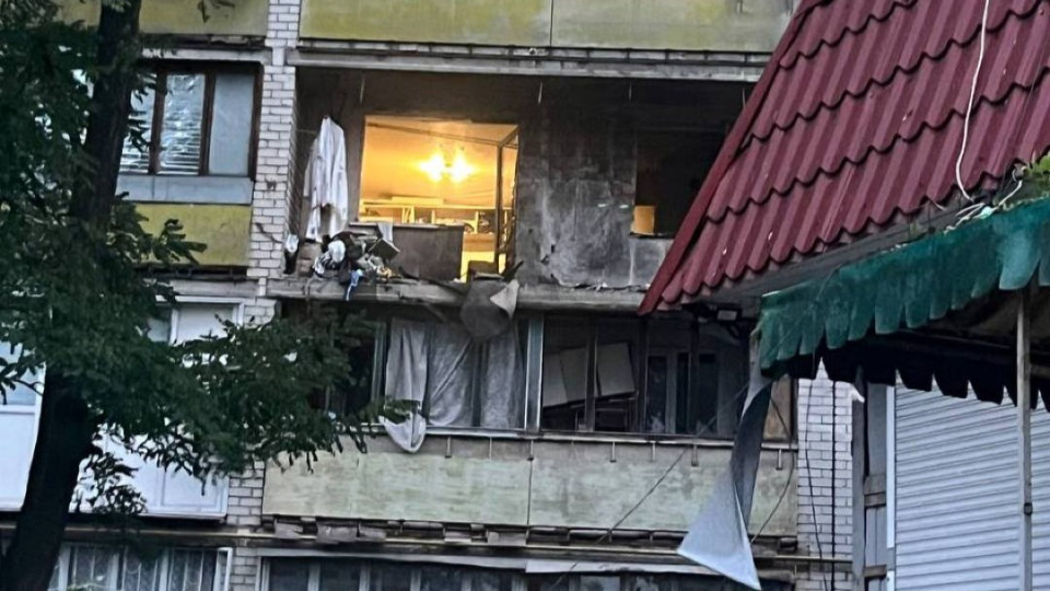 В Святошинском районе Киева произошел взрыв в многоэтажке: есть погибший и раненый