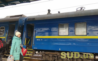 Рух потягів на Чернігівщину та Сумщину призупинено через атаки РФ, – голова Сумської ОВА Григоров