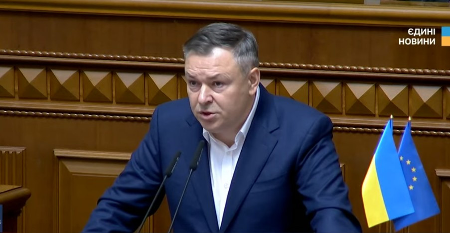 Верховна Рада дозволила бронювати чоловіків, які перебувають в розшуку ТЦК — прийнято закон
