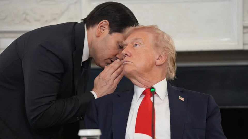 Держсекретар Марко Рубіо передав Трампу записку про те, що йому написати в своїй соцмережі