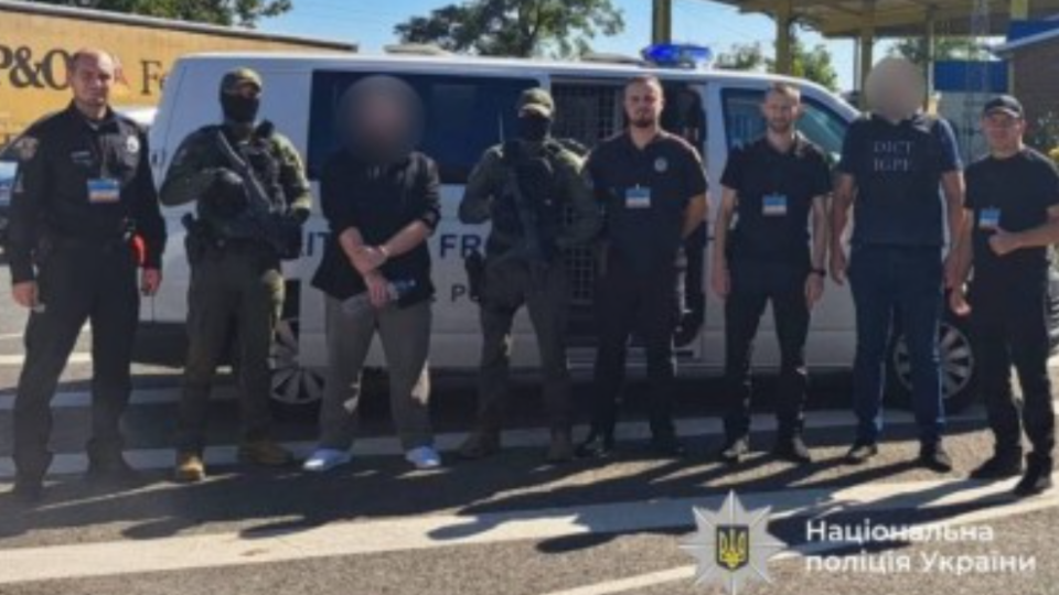 Організував виготовлення фальшивих документів: на Вінниччині чоловіку загрожує 12 років в’язниці